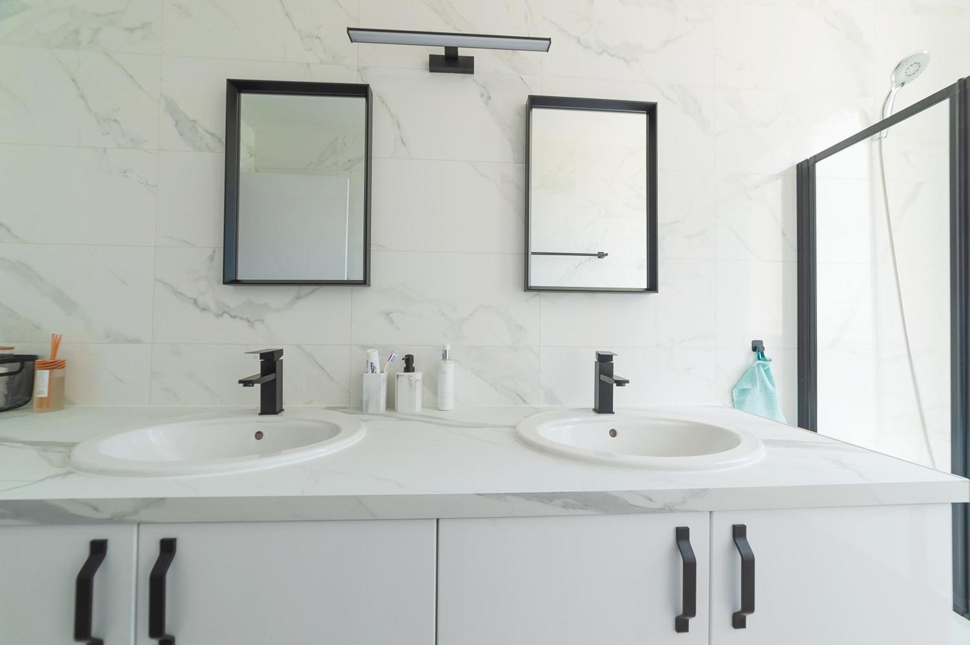 Cosy Modern Apartment - 1 Minute Walk From Train Station Creil Εξωτερικό φωτογραφία